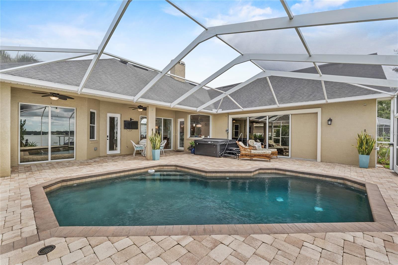 RUBY LAKE PH 04 - Residential