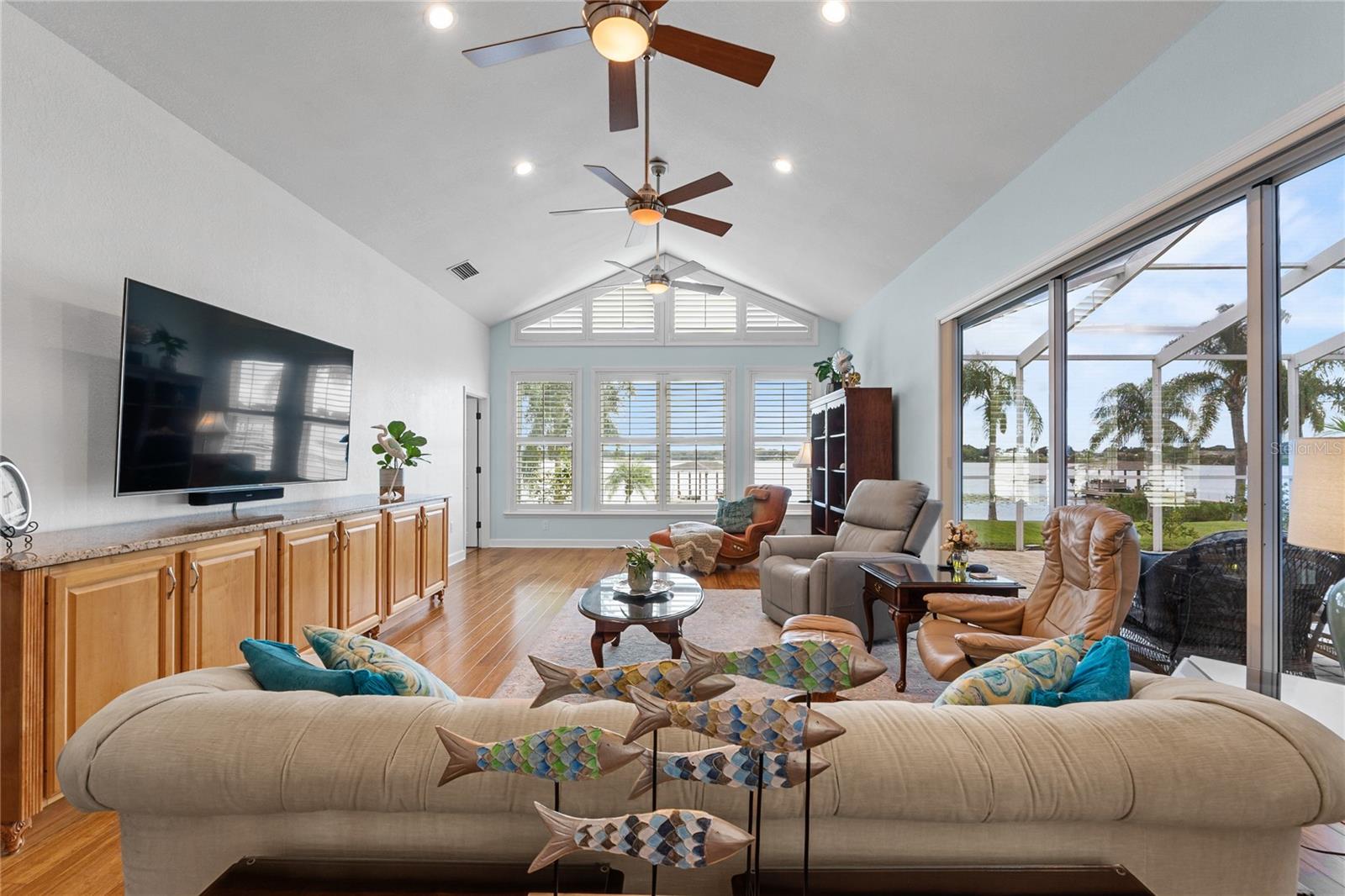 RUBY LAKE PH 04 - Residential