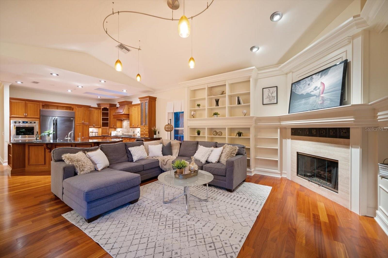 SUNSET BLUFF SUB - Residential