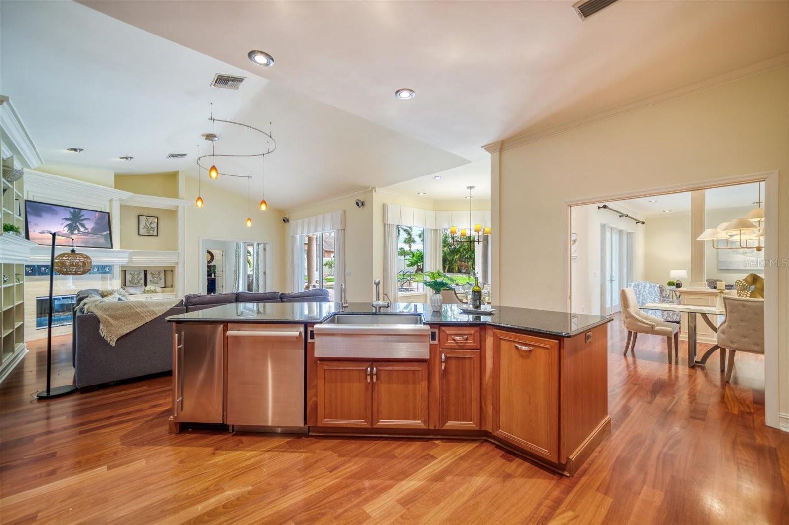 SUNSET BLUFF SUB - Residential