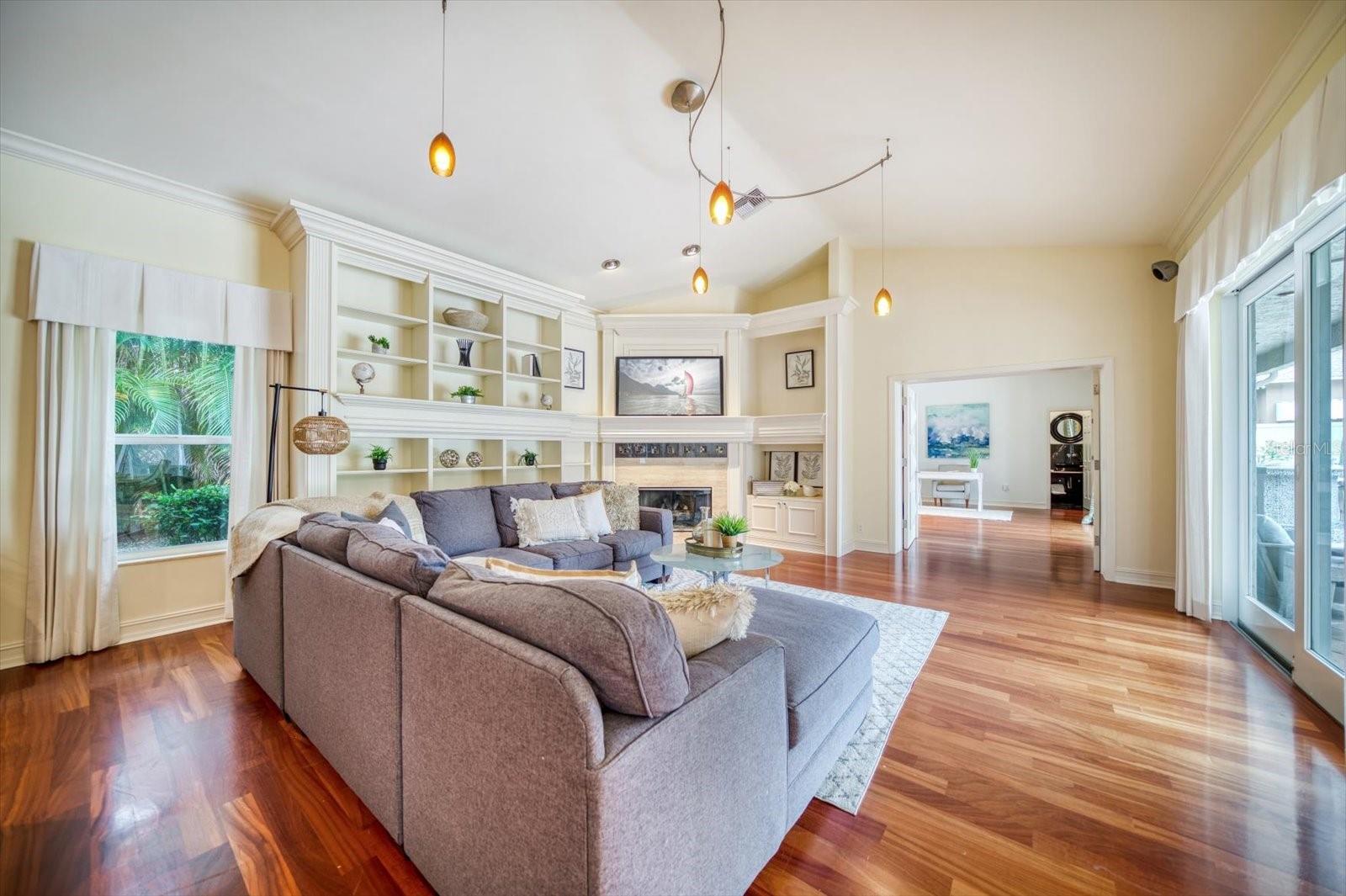 SUNSET BLUFF SUB - Residential