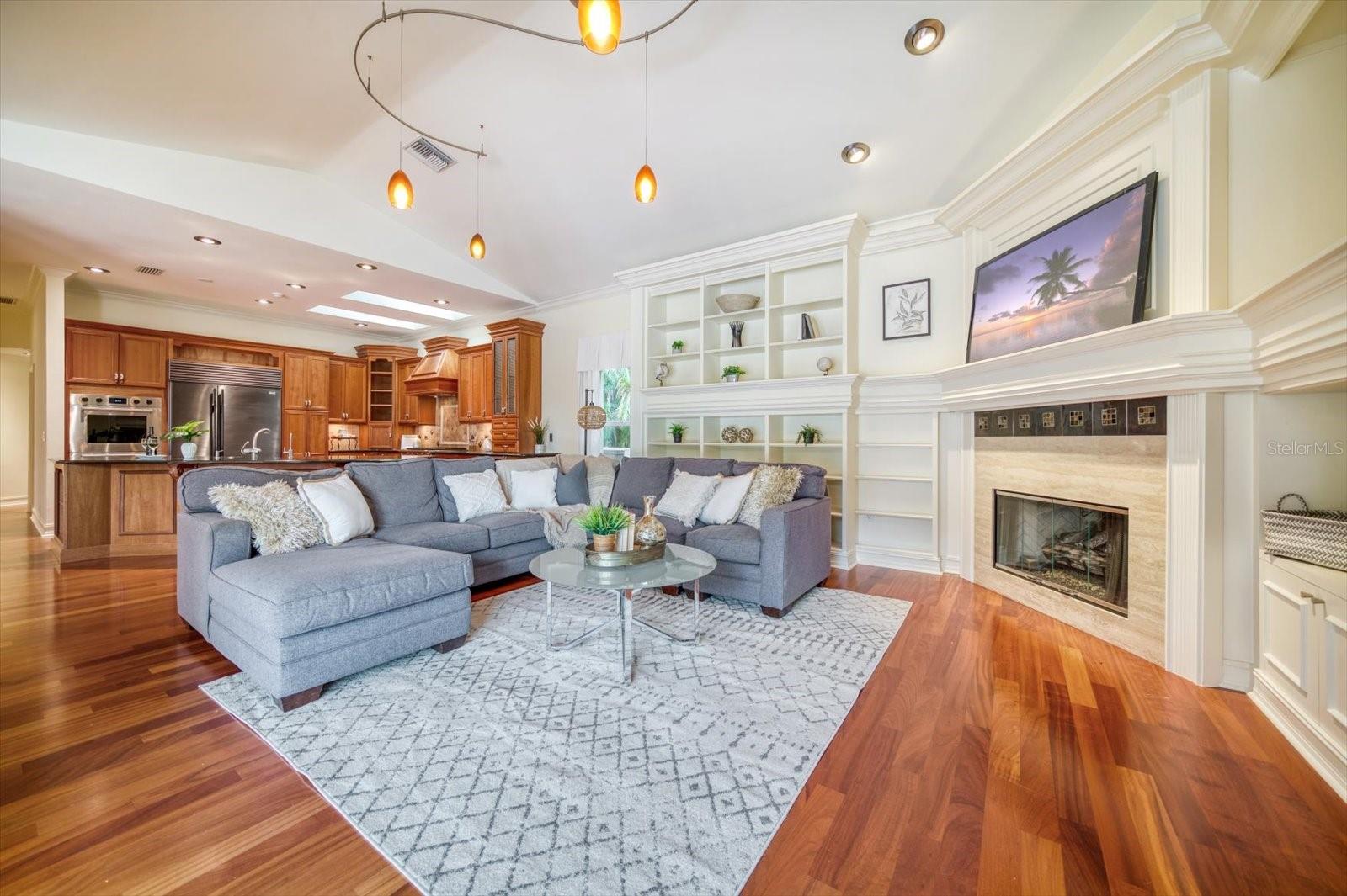 SUNSET BLUFF SUB - Residential