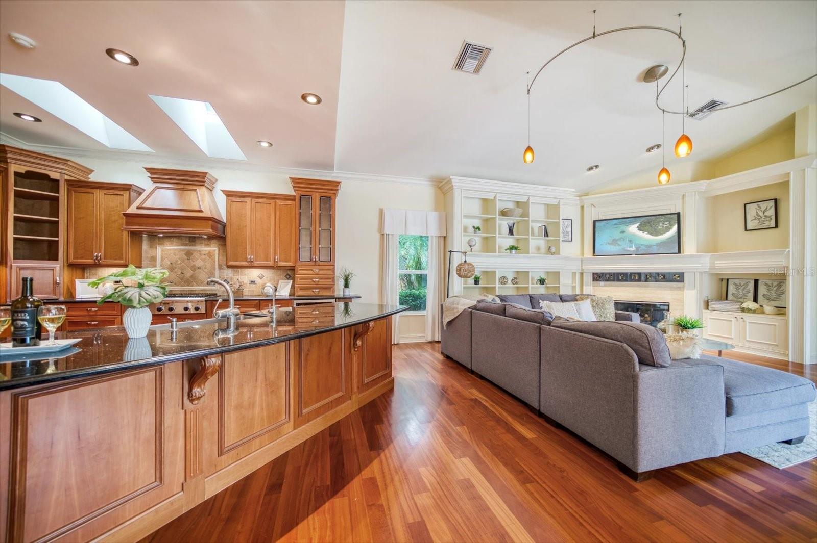 SUNSET BLUFF SUB - Residential