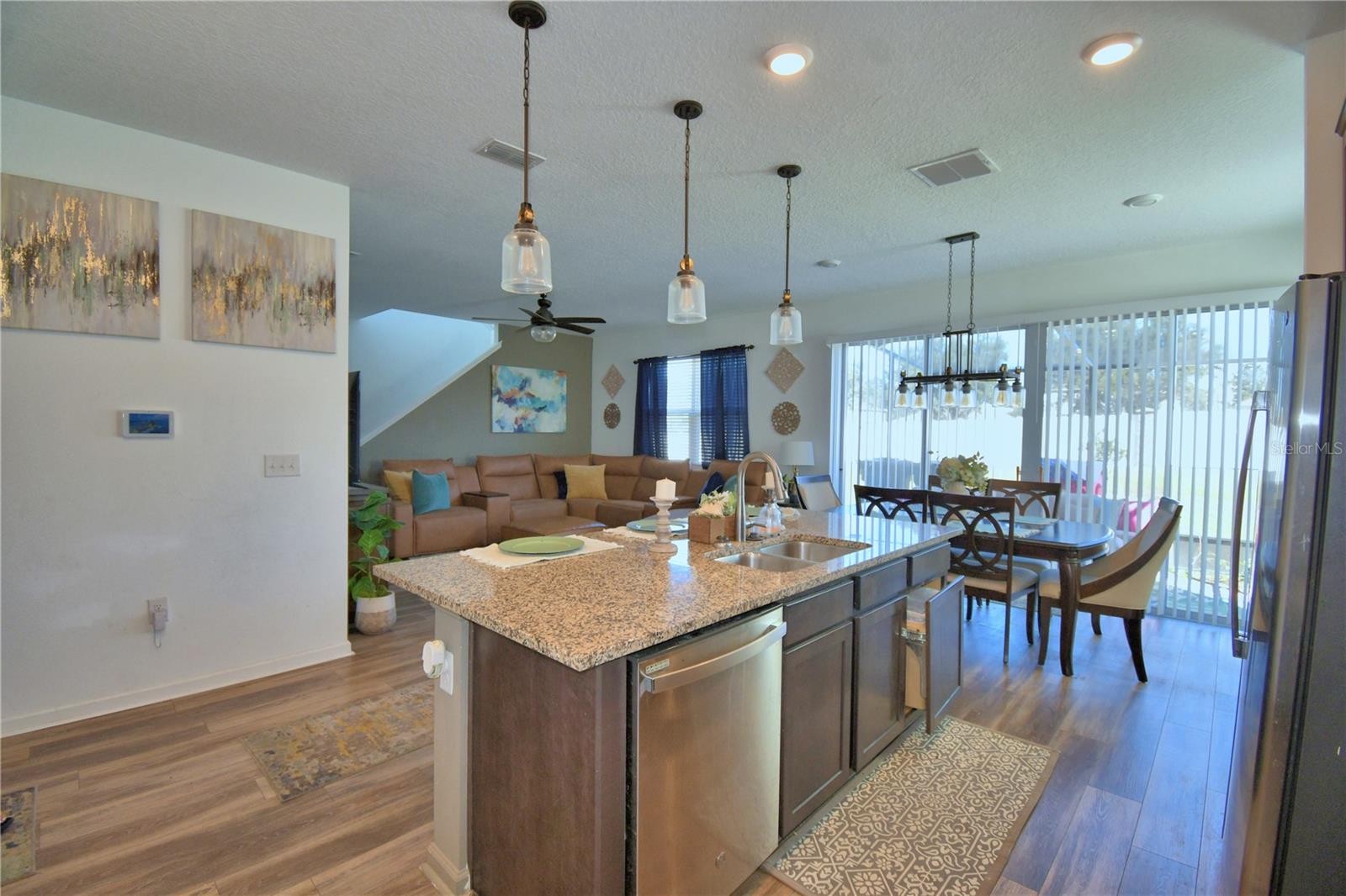 VISTA DEL LAGO PH II REP - Residential