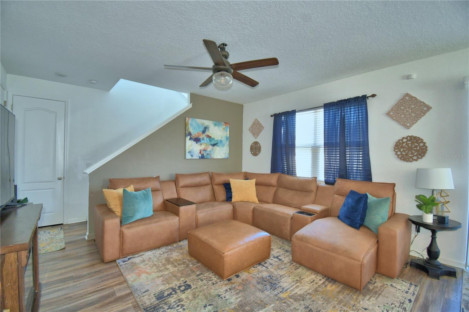 VISTA DEL LAGO PH II REP - Residential