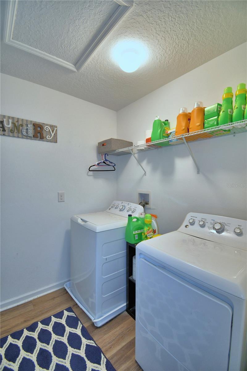 VISTA DEL LAGO PH II REP - Residential