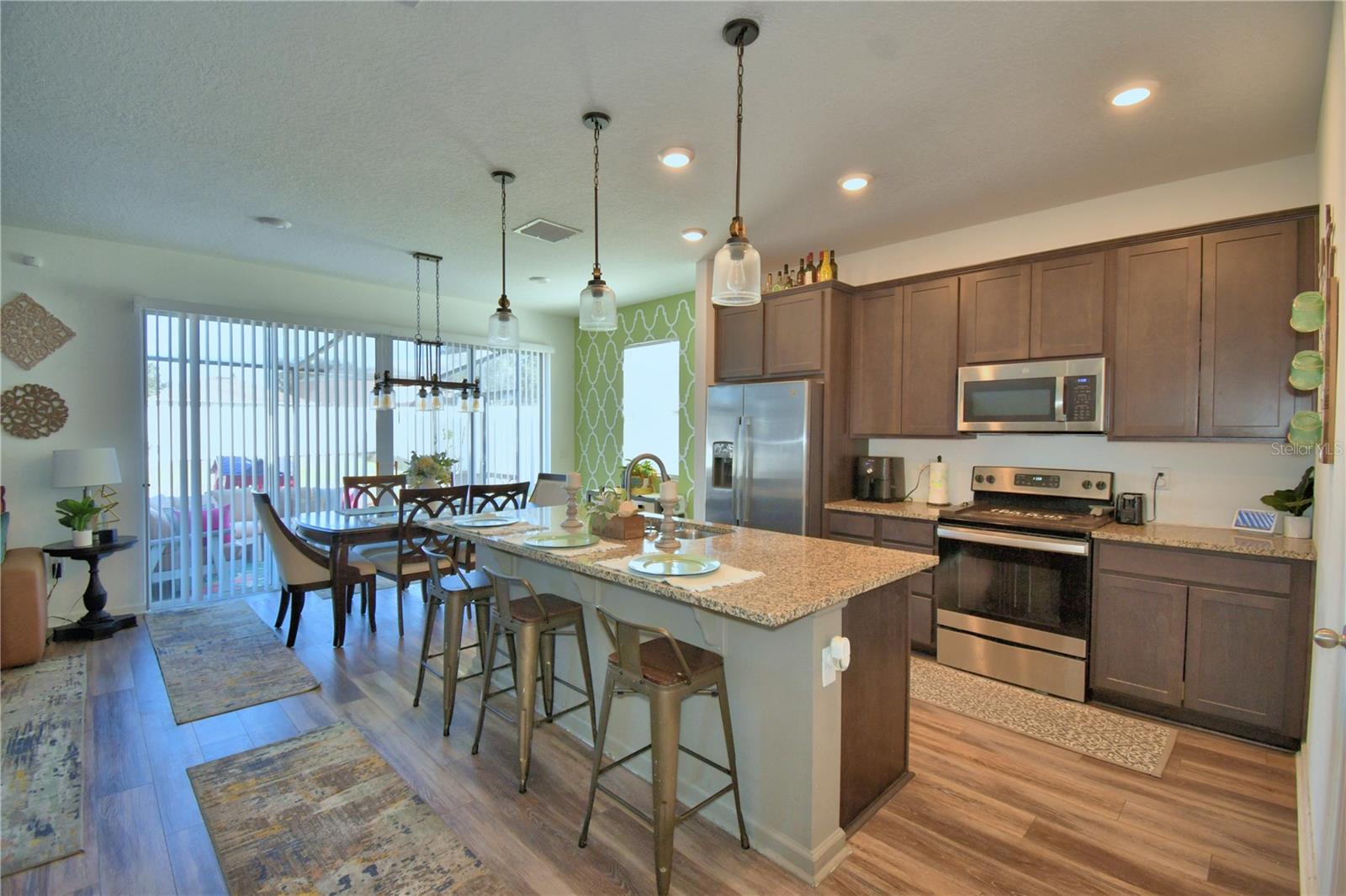 VISTA DEL LAGO PH II REP - Residential