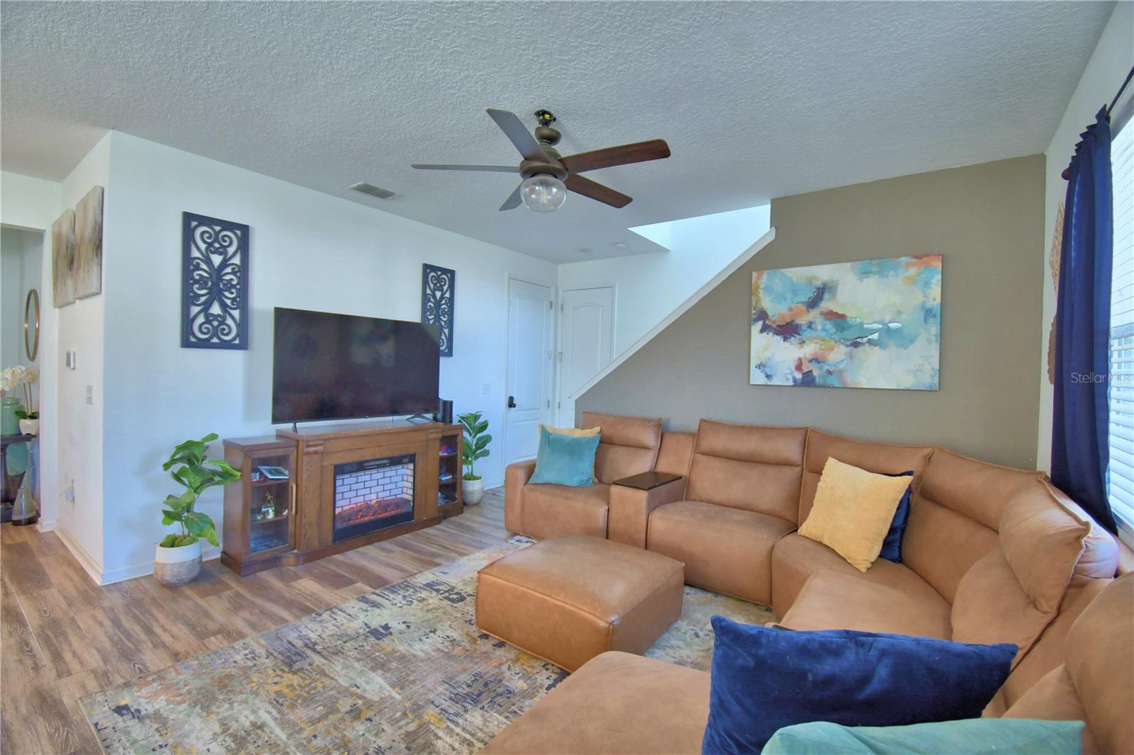 VISTA DEL LAGO PH II REP - Residential