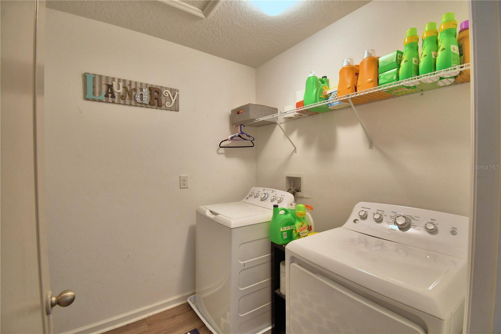 VISTA DEL LAGO PH II REP - Residential