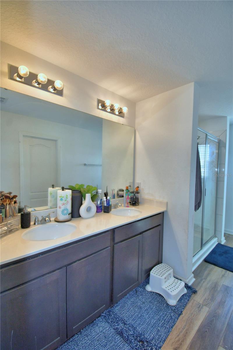 VISTA DEL LAGO PH II REP - Residential