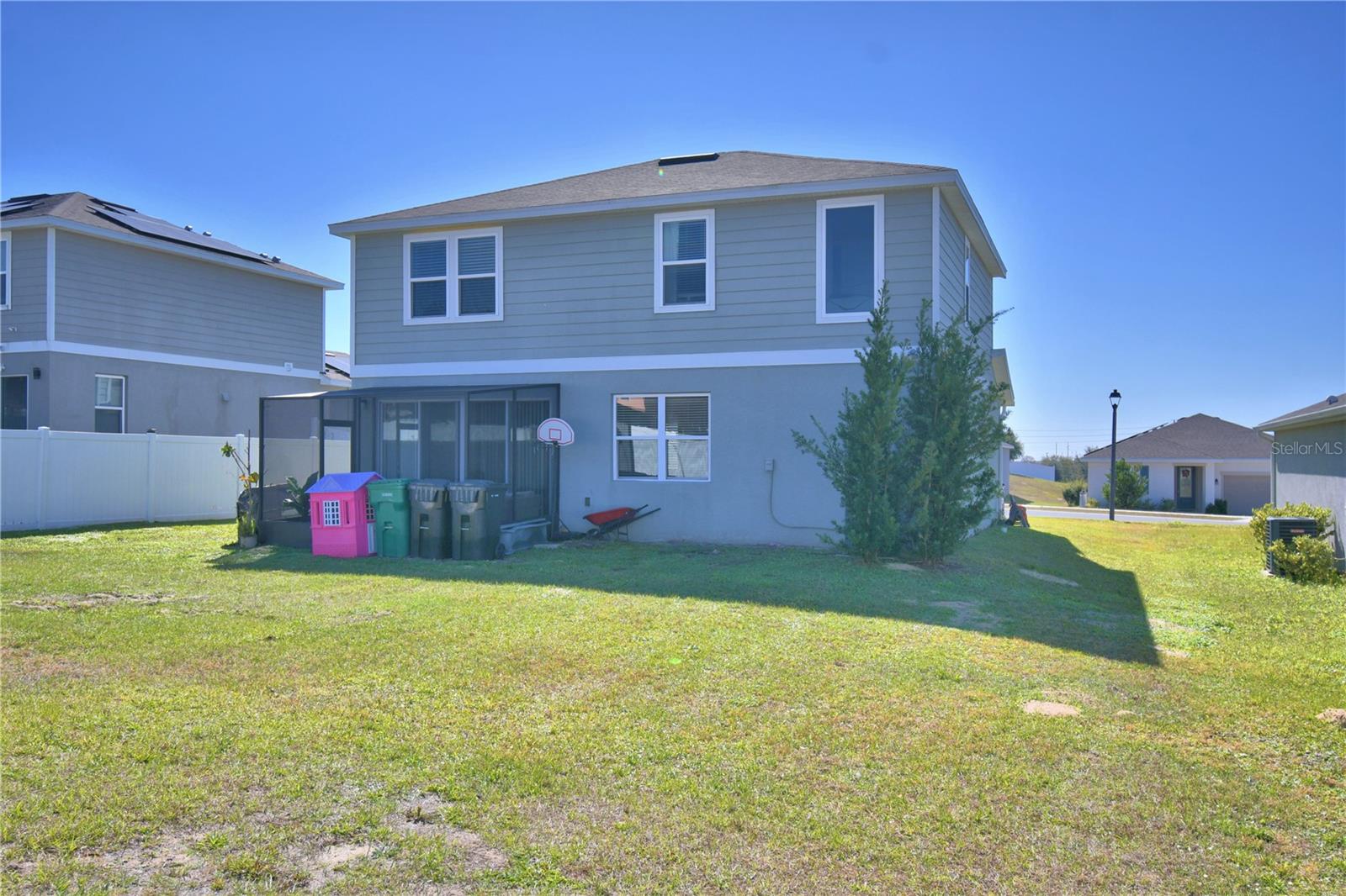 VISTA DEL LAGO PH II REP - Residential