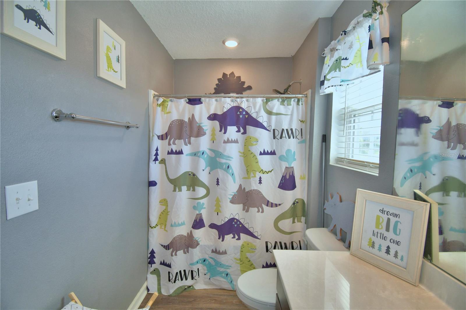 VISTA DEL LAGO PH II REP - Residential