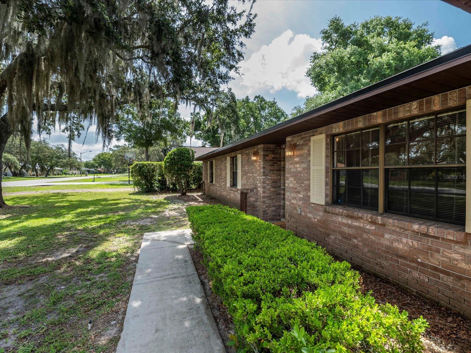 1315 COSTINE DRIVE