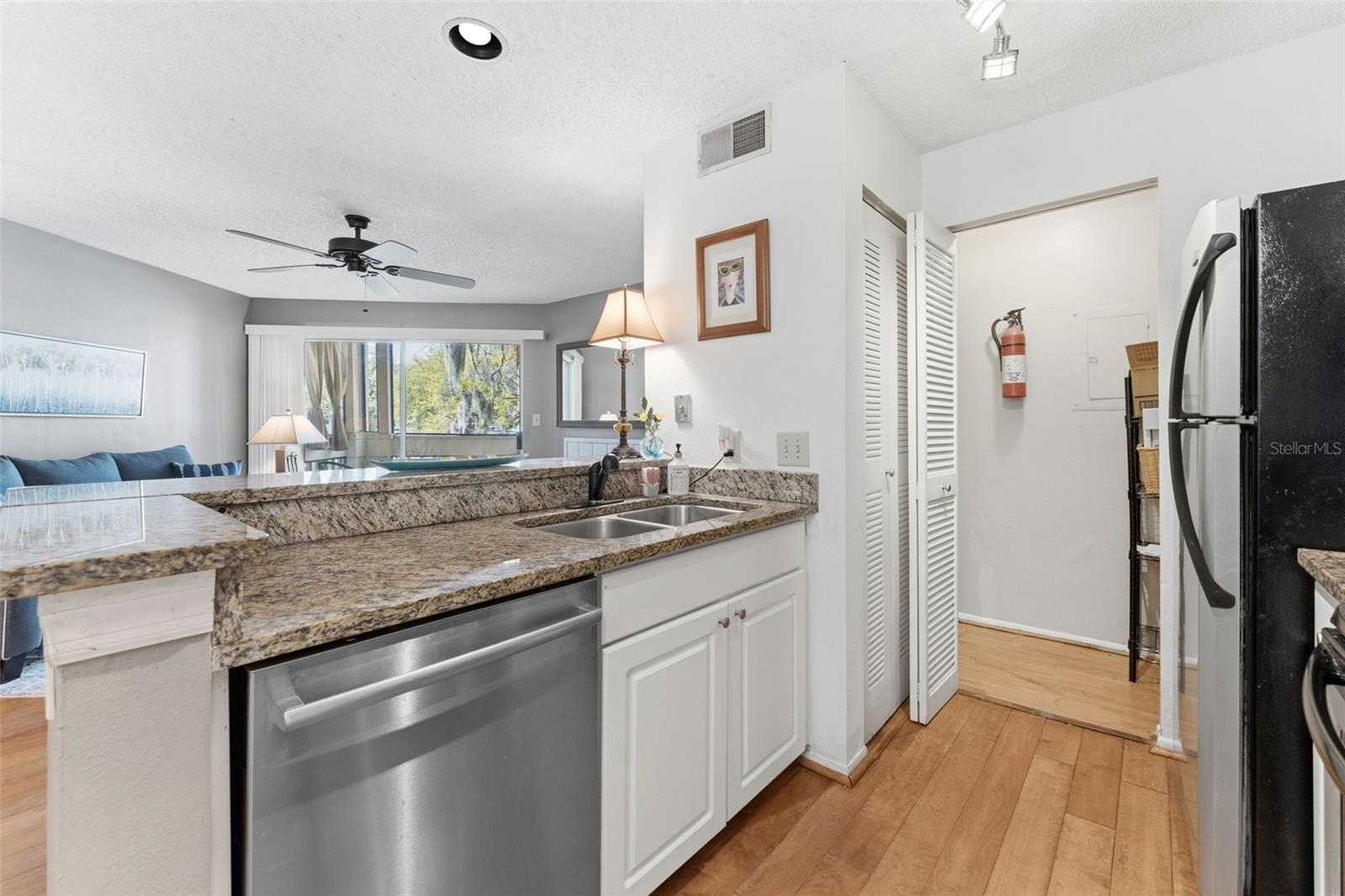 BRIDGEWATER PLACE CONDO - Residential