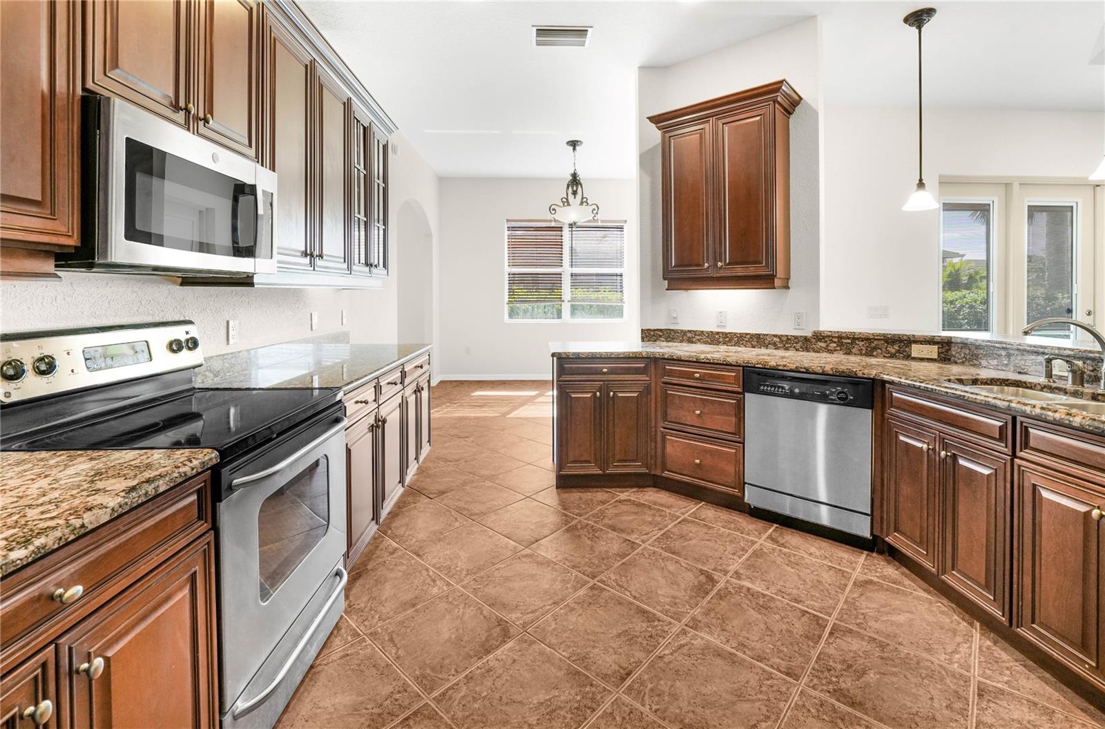 LAKE ASHTON GOLF CLUB PH 03-A - Residential