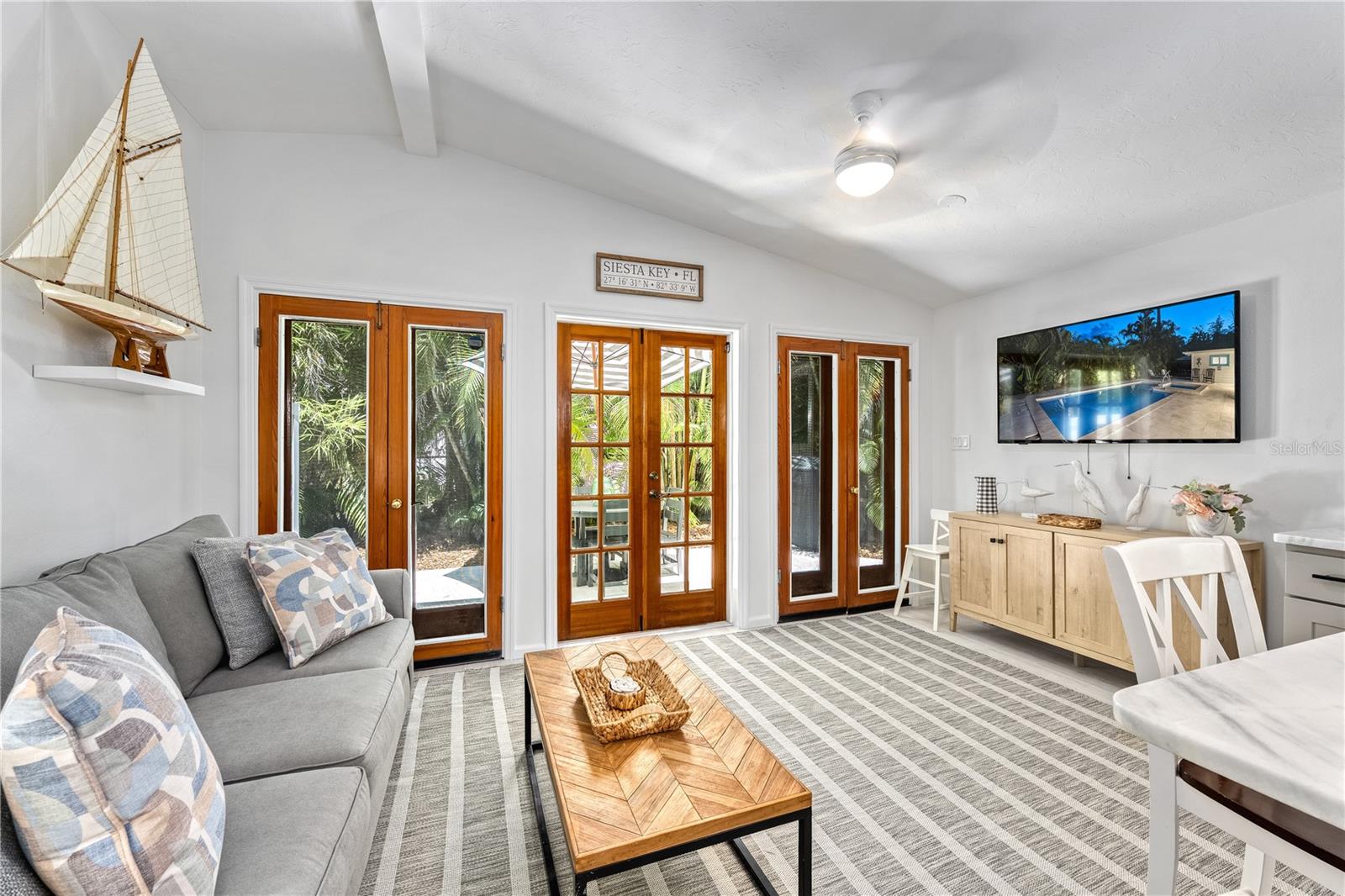 SIESTA REV OF - Residential