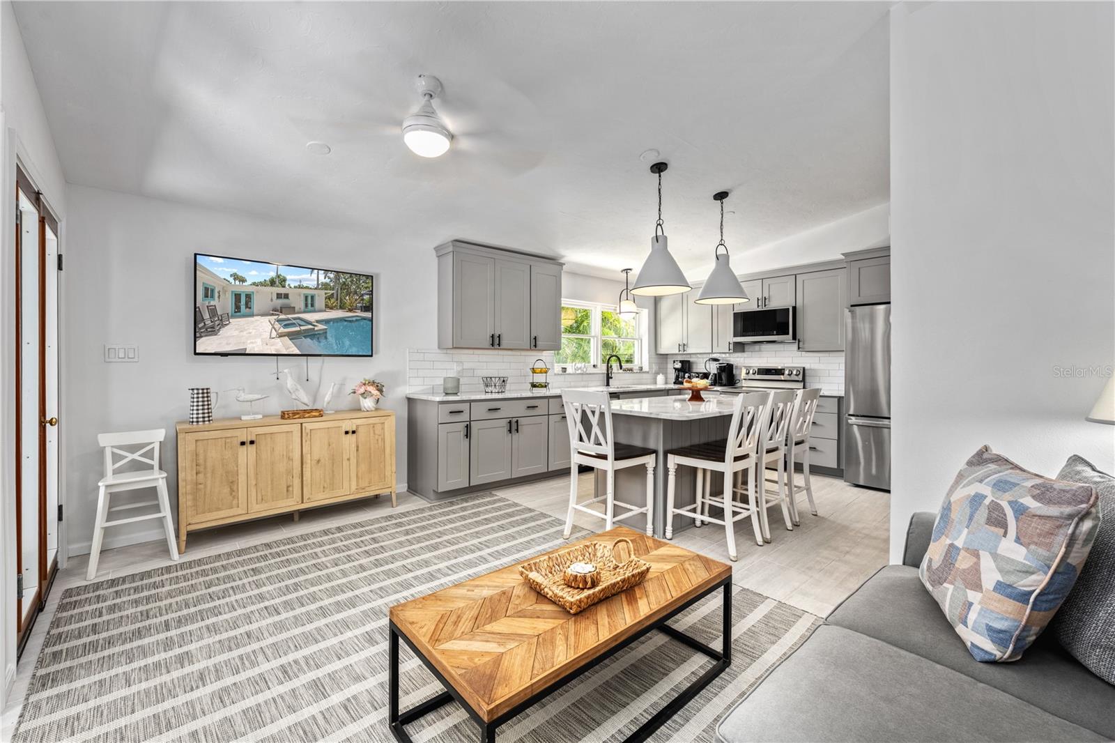 SIESTA REV OF - Residential