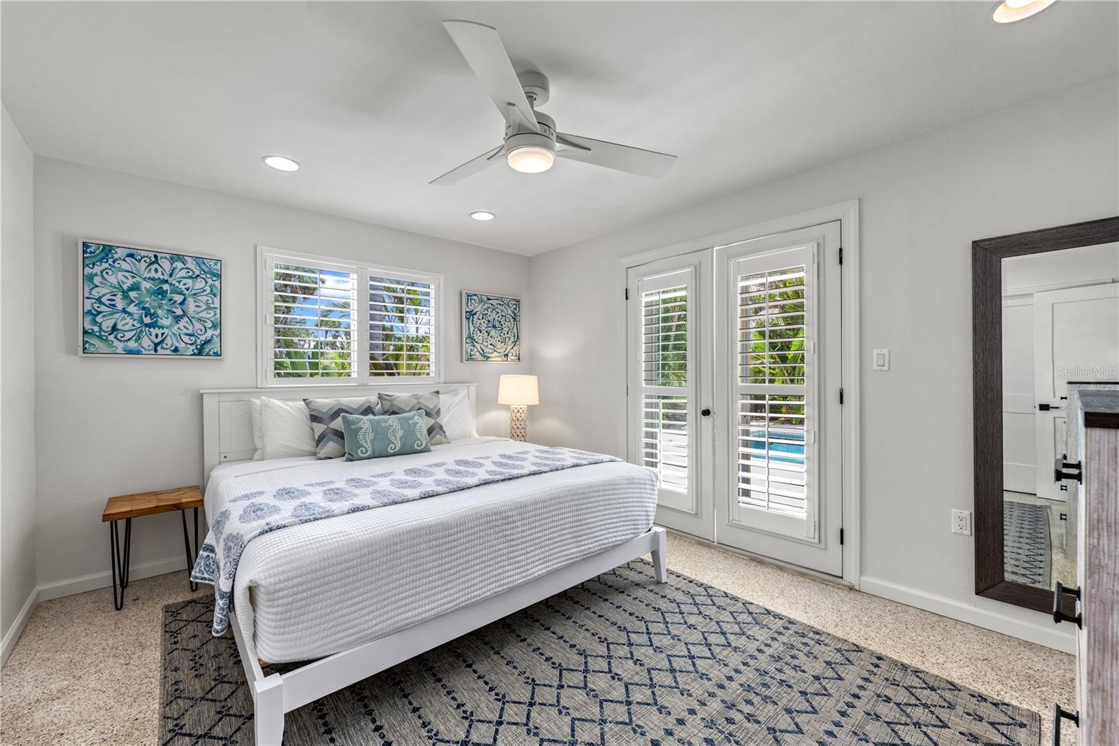 SIESTA REV OF - Residential