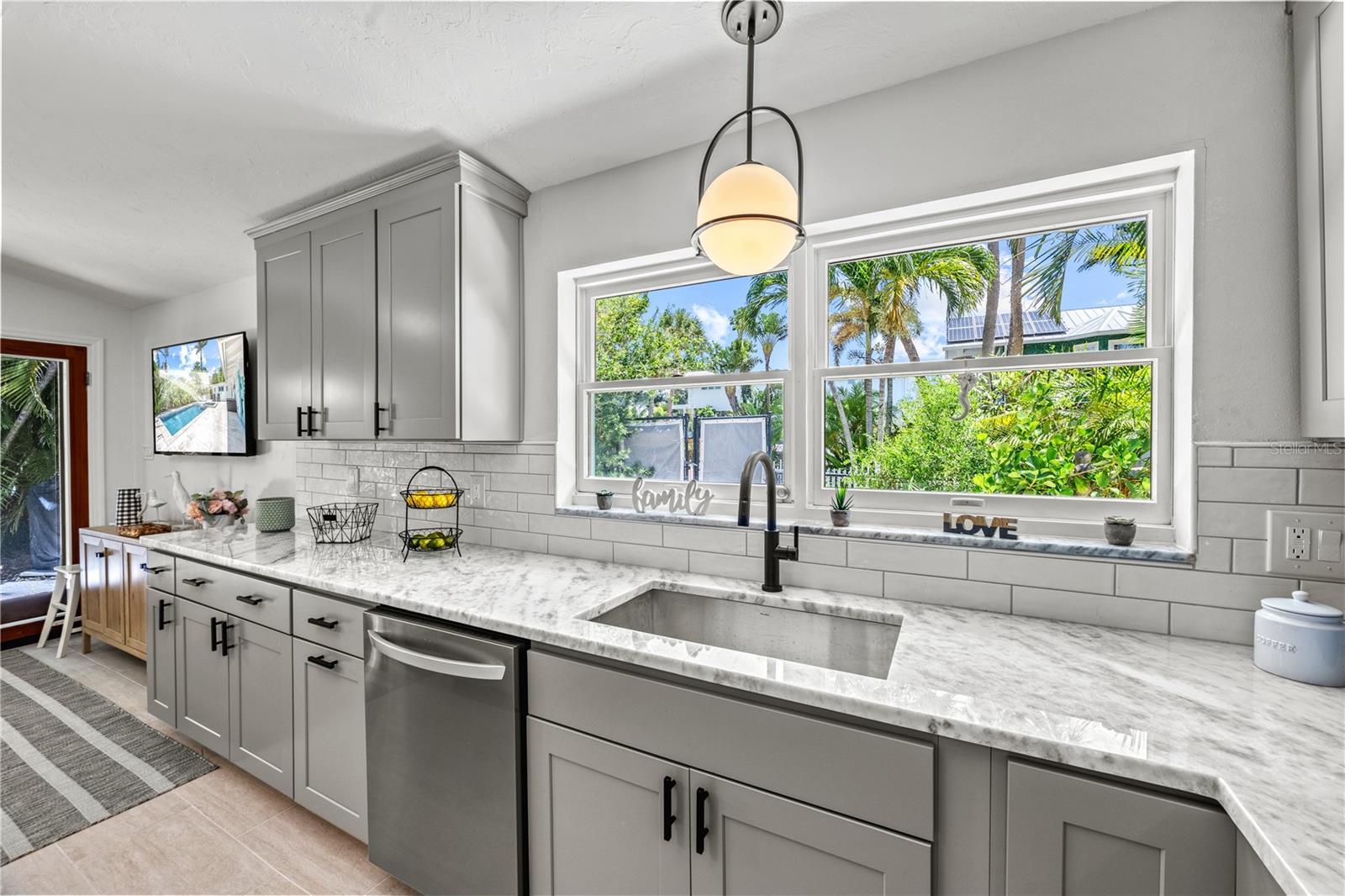 SIESTA REV OF - Residential