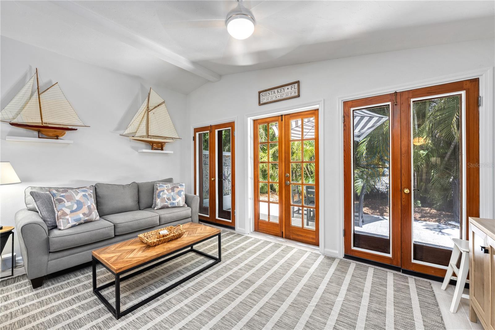 SIESTA REV OF - Residential