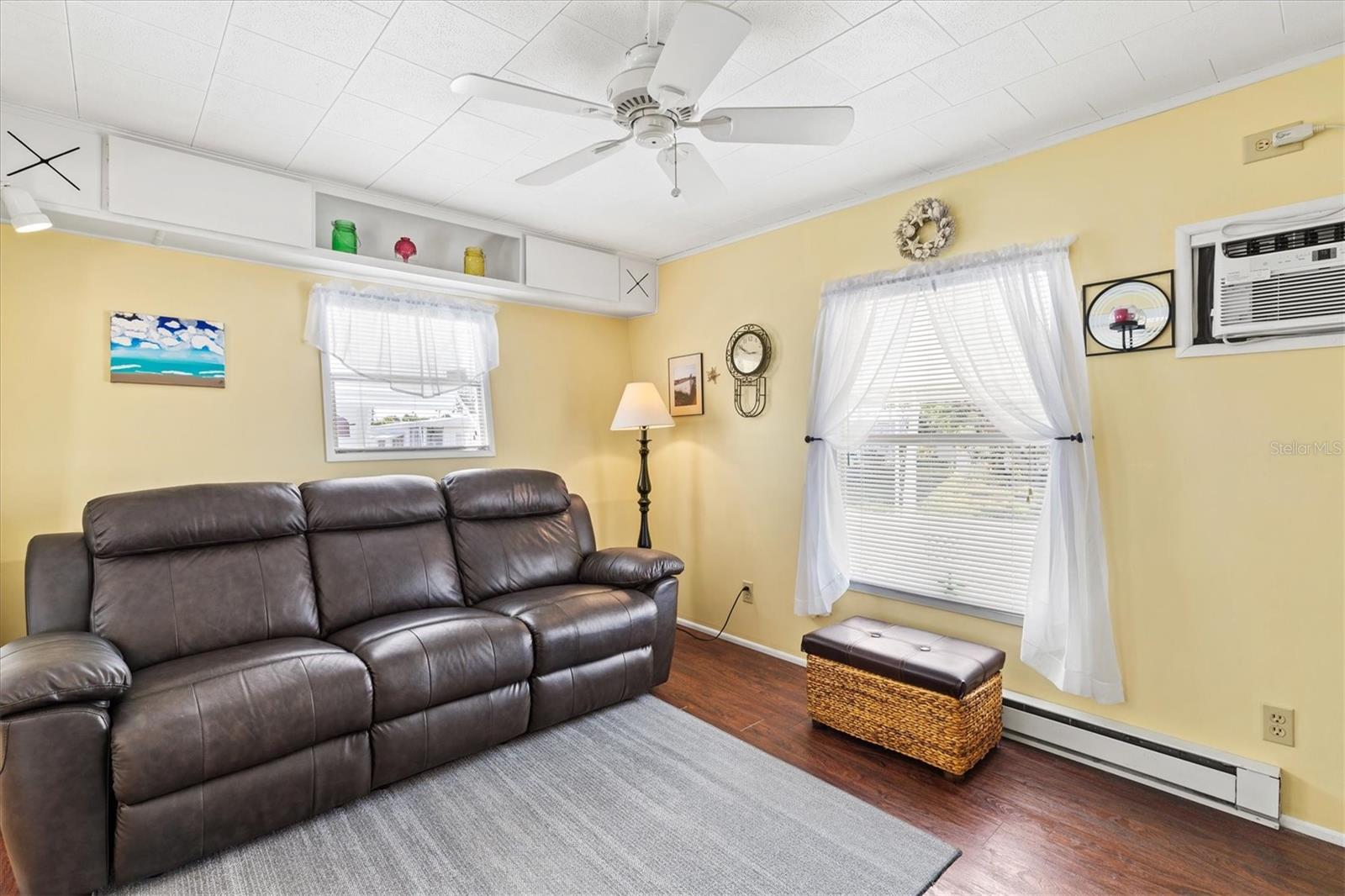 FAIR LANE ACRES SECOND ADD - Residential