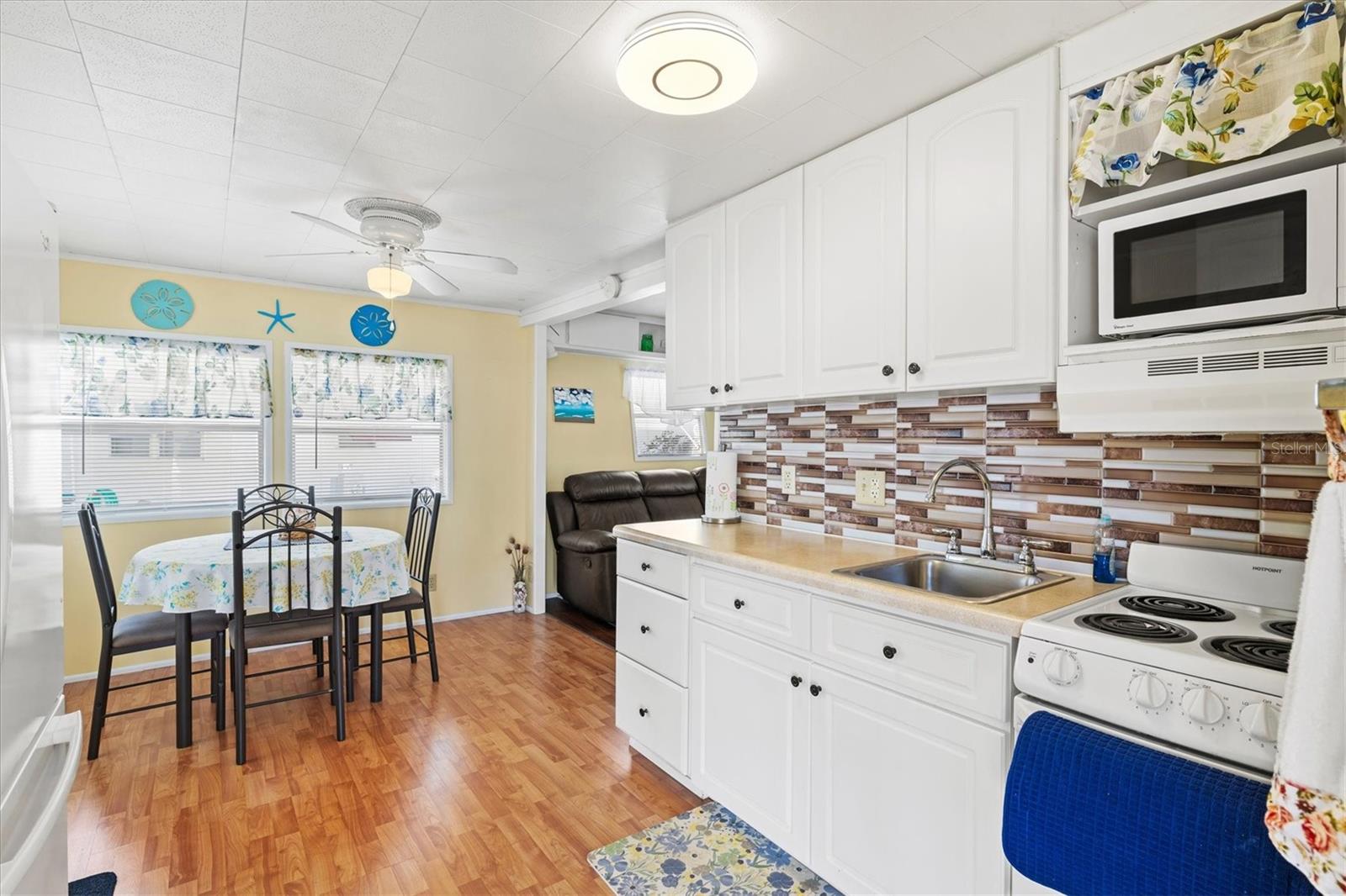 FAIR LANE ACRES SECOND ADD - Residential