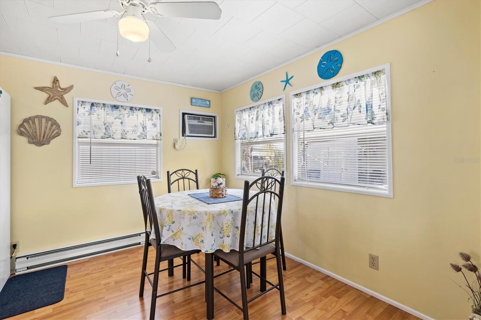 FAIR LANE ACRES SECOND ADD - Residential