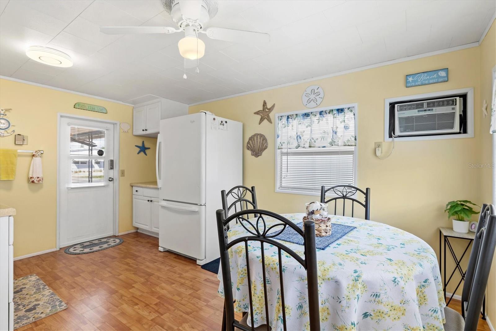 FAIR LANE ACRES SECOND ADD - Residential