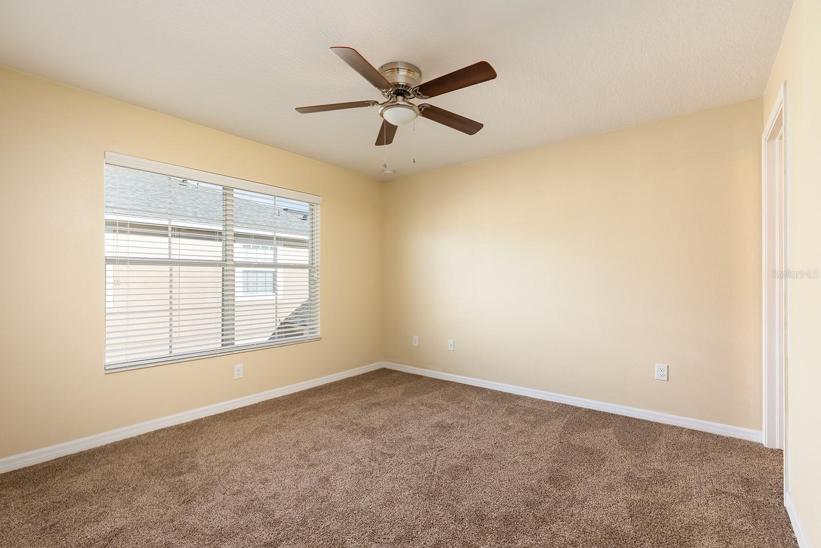 AMBERLEE TWNHMS - Residential Lease