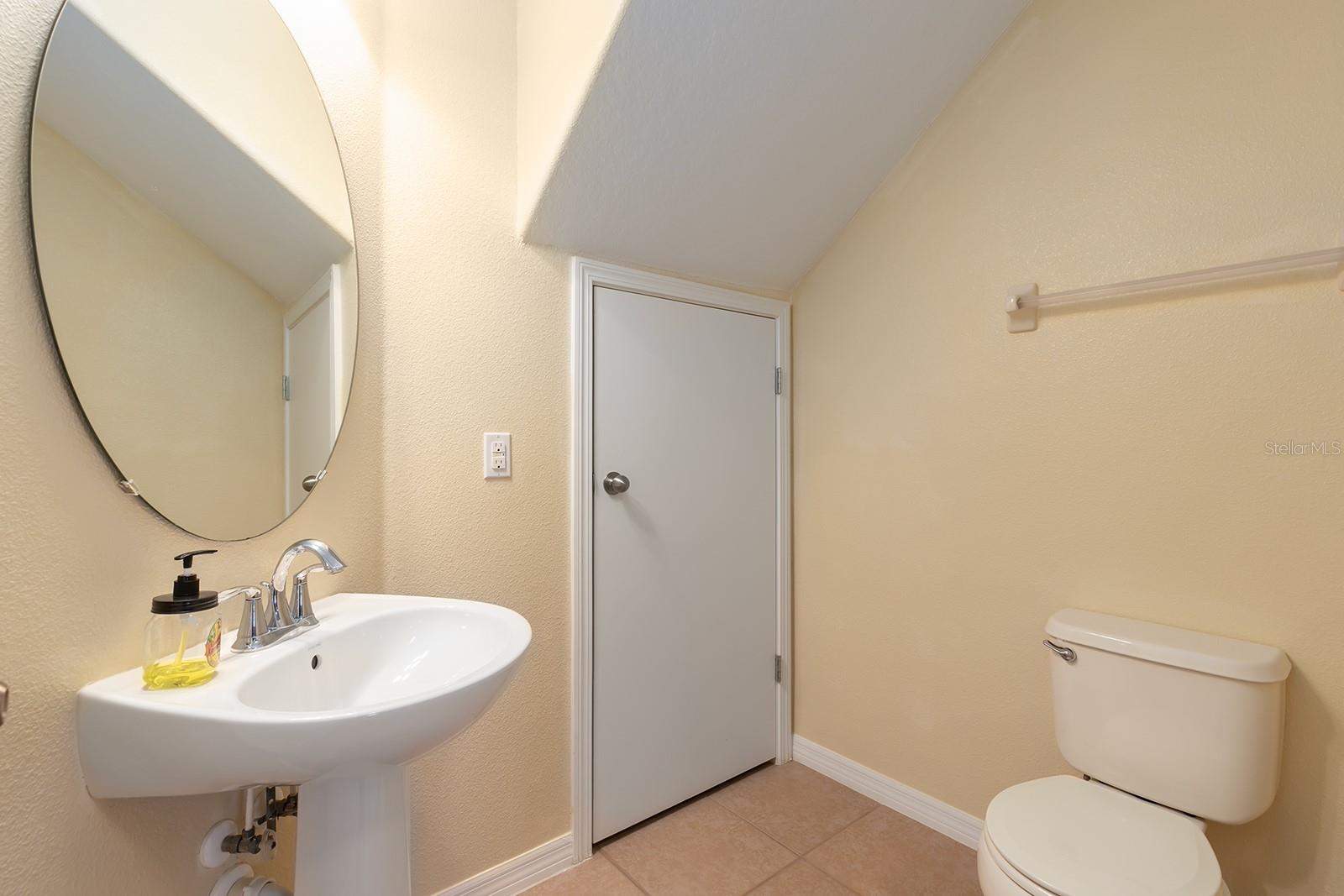 AMBERLEE TWNHMS - Residential Lease