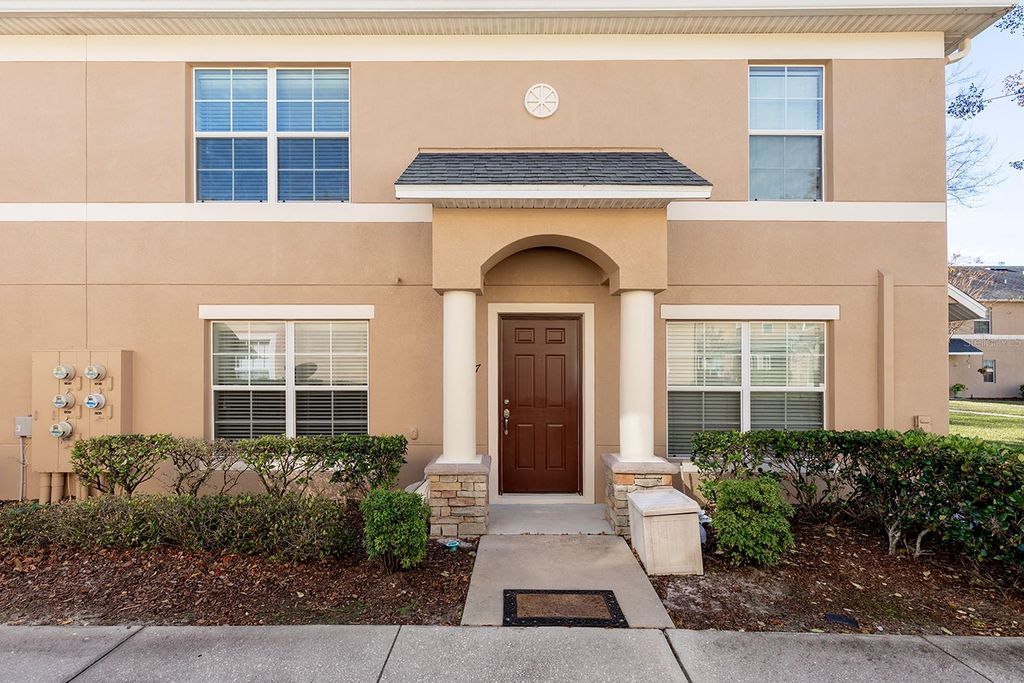 Photo of 427 Carina Circle, Sanford, FL 32773 (MLS # O6370269)