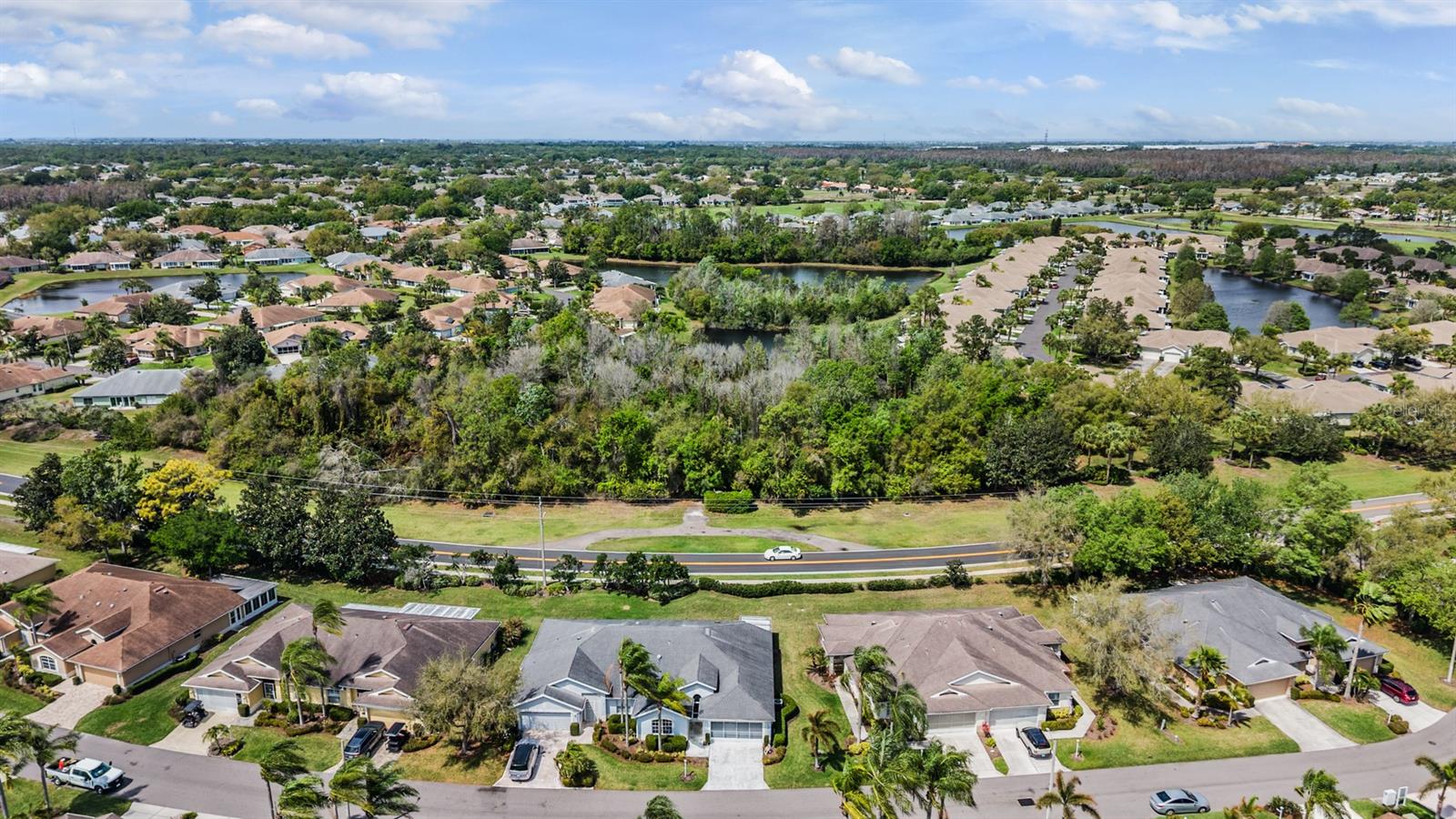 VILLEROY CONDO - Residential