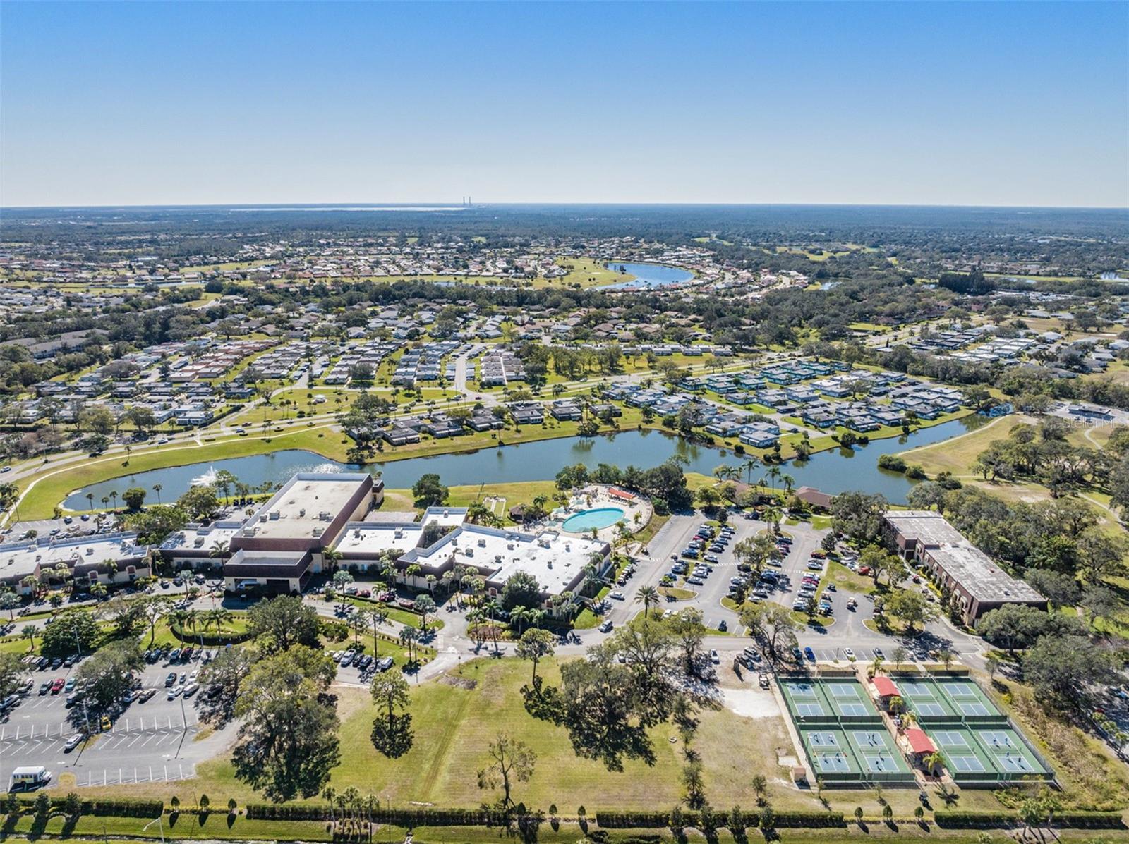 VILLEROY CONDO - Residential