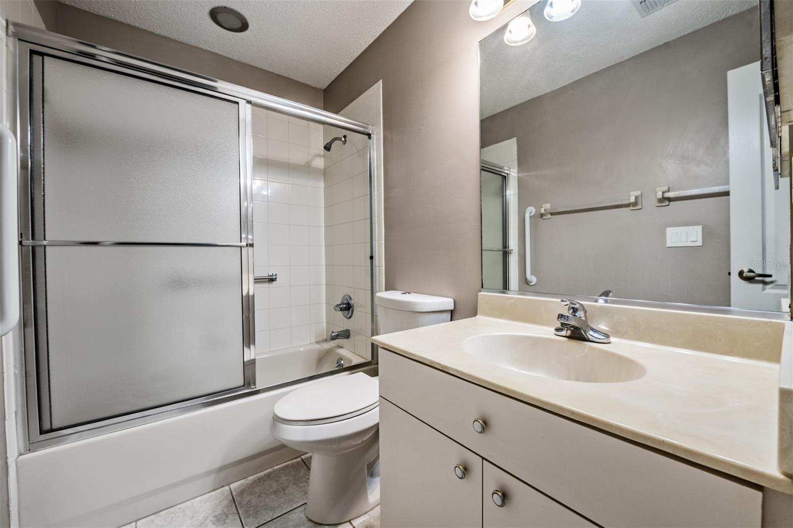 VILLEROY CONDO - Residential