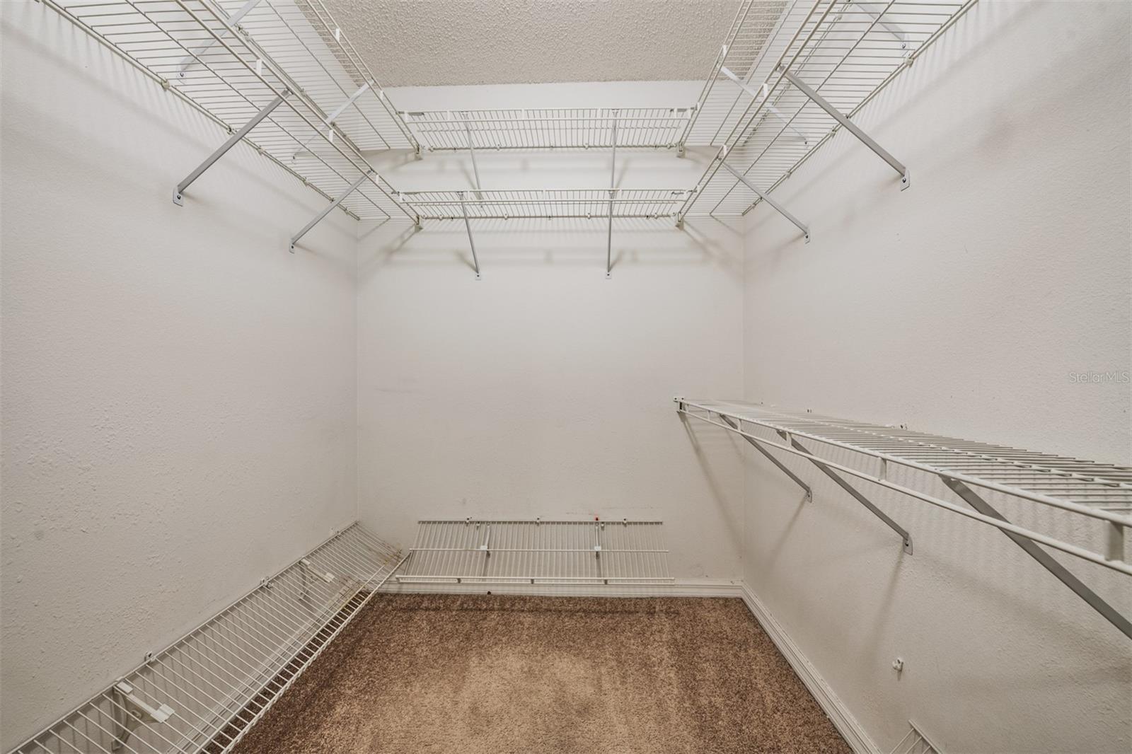 VILLEROY CONDO - Residential