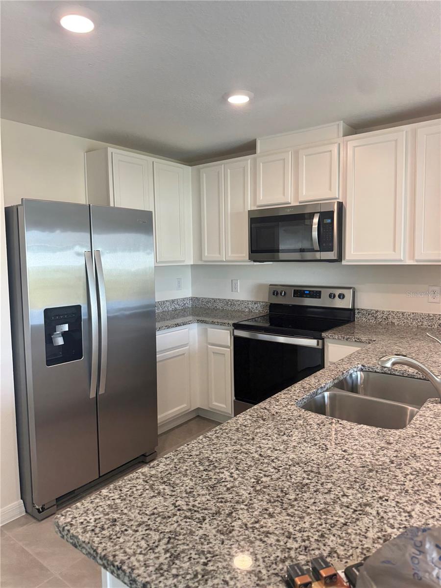 HARMONY WEST TWNHMS - Residential Lease