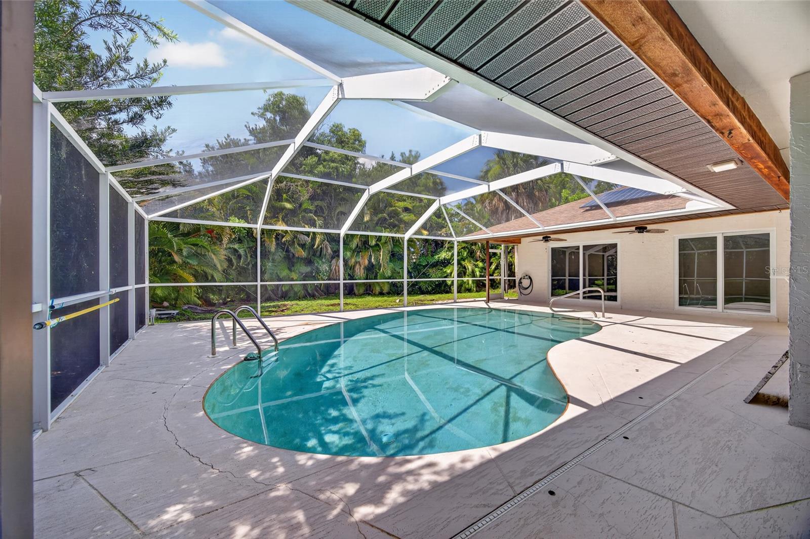 Search Properties for Sale 3 6049 PERTHSHIRE LANE