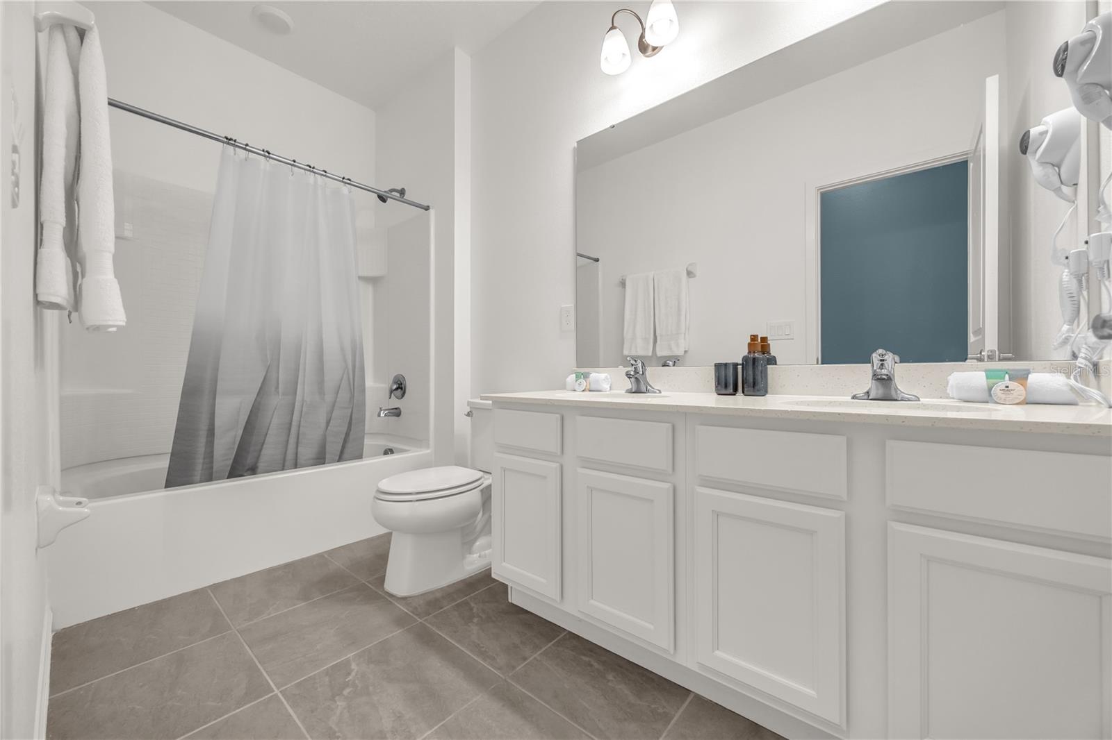 VERANDA PALMS PH 2B2-2C - Residential