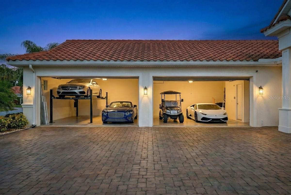 2820 S ASCIANO COURT