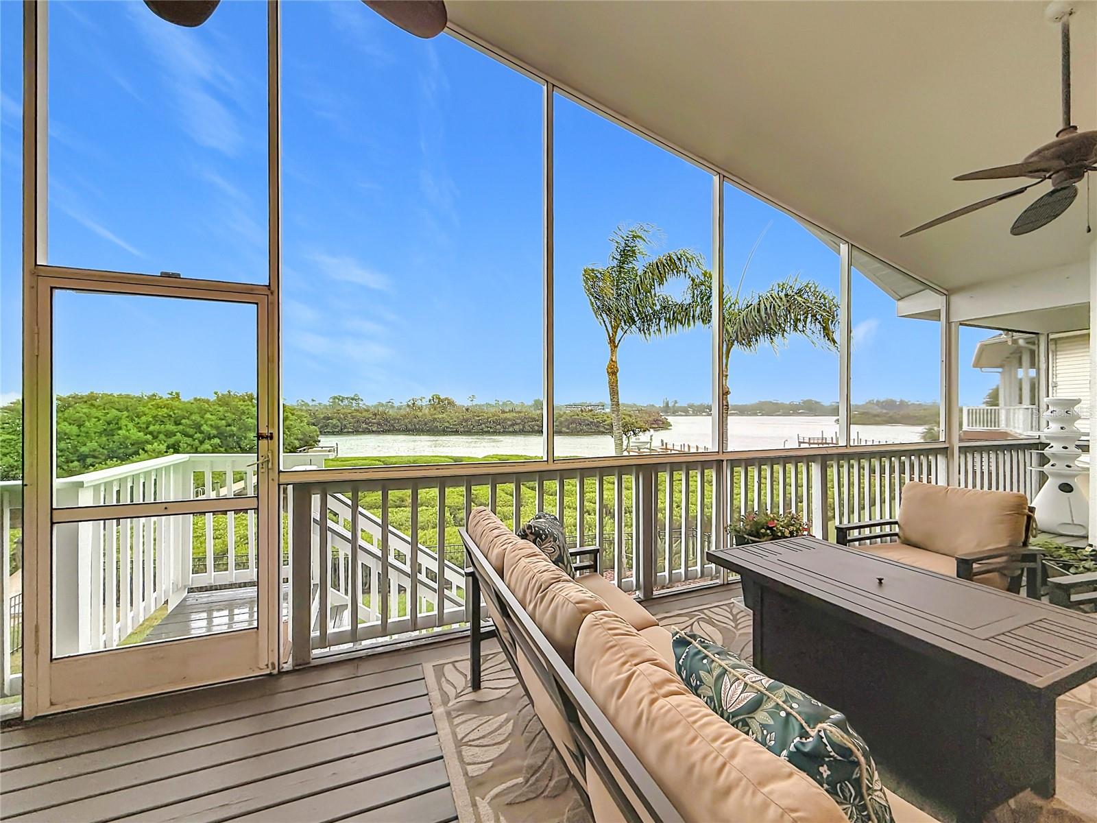 POINTE ALEXIS NORTH - Residential