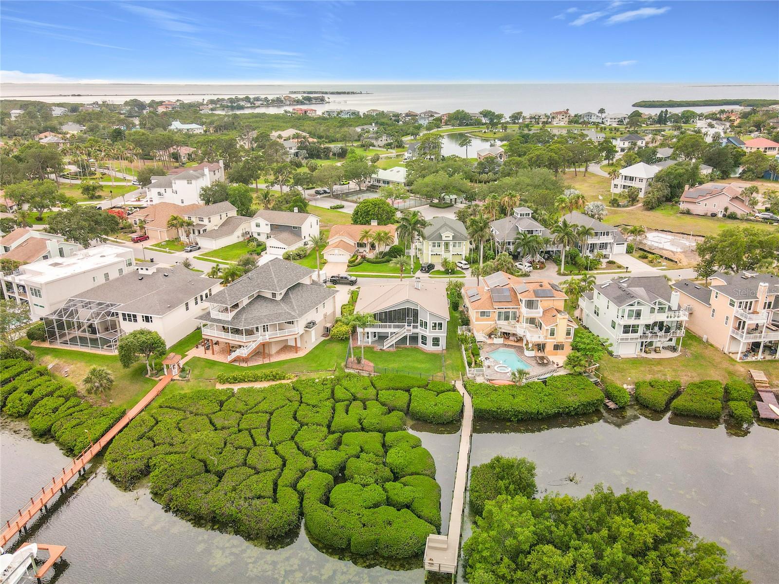 POINTE ALEXIS NORTH - Residential