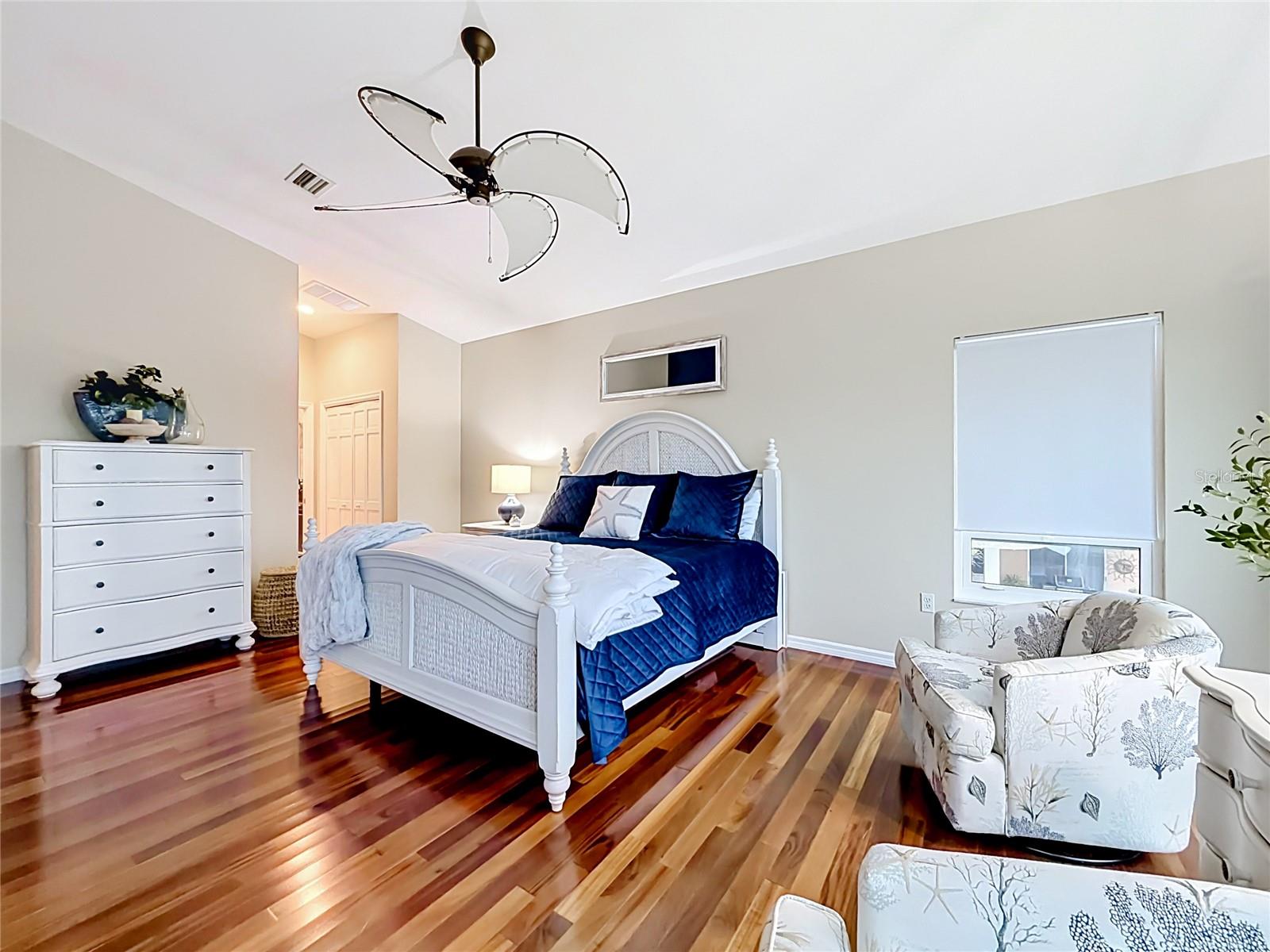 POINTE ALEXIS NORTH - Residential
