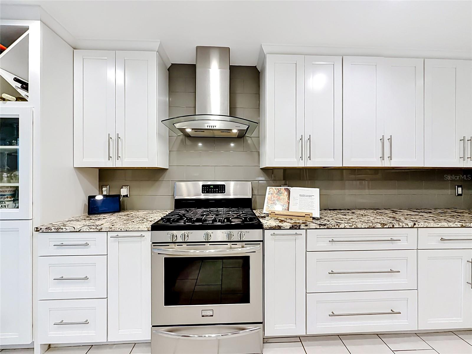 POINTE ALEXIS NORTH - Residential