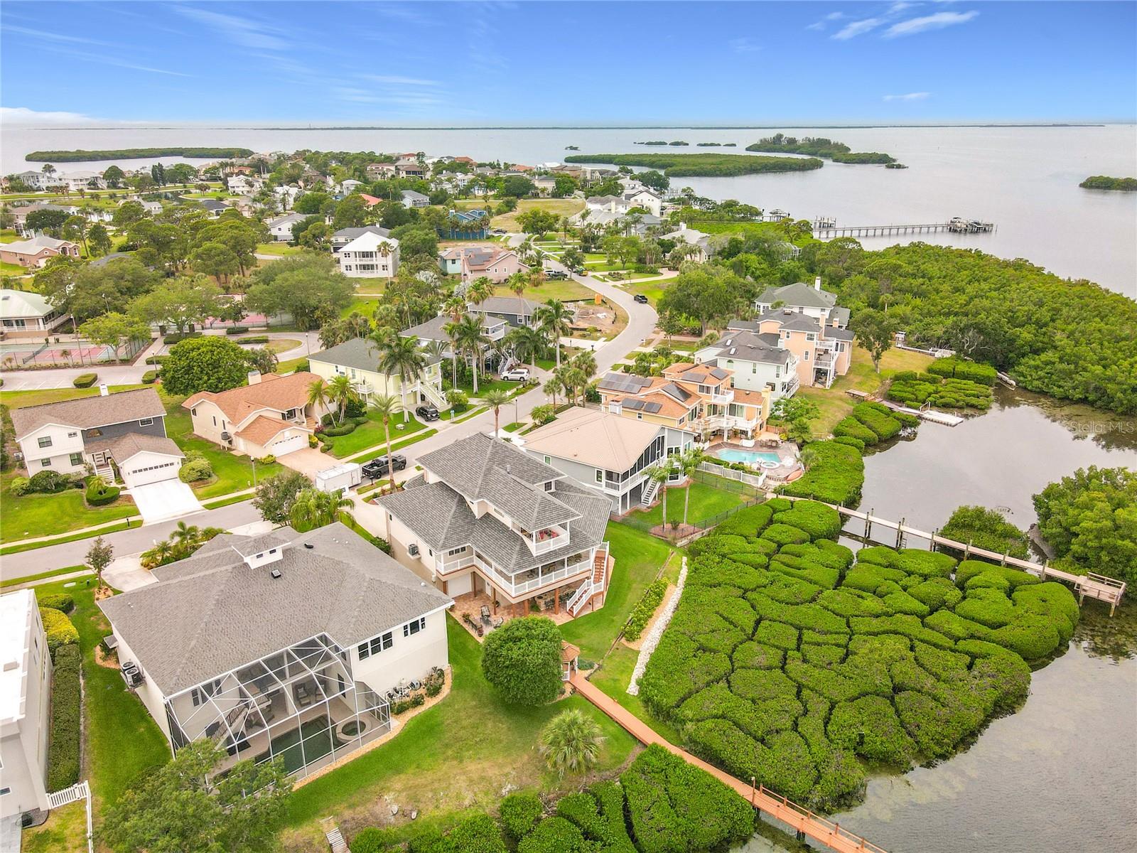 POINTE ALEXIS NORTH - Residential