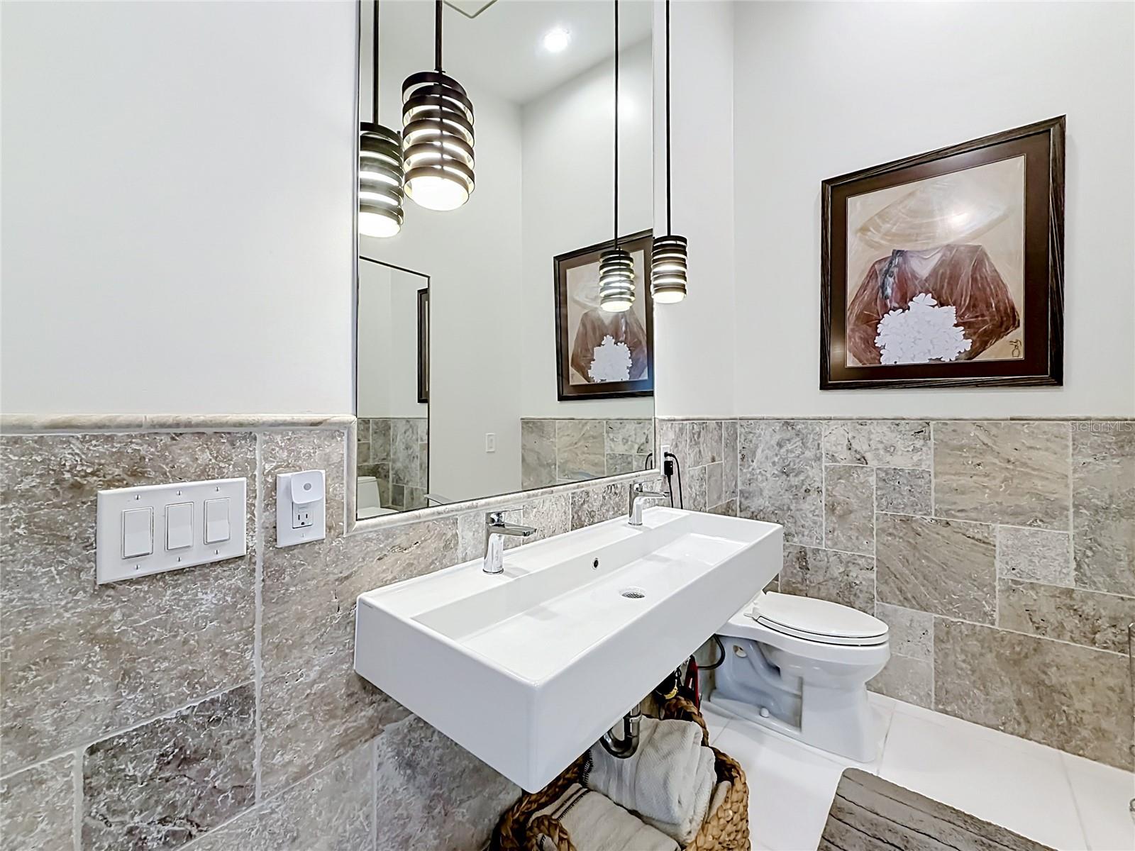 POINTE ALEXIS NORTH - Residential