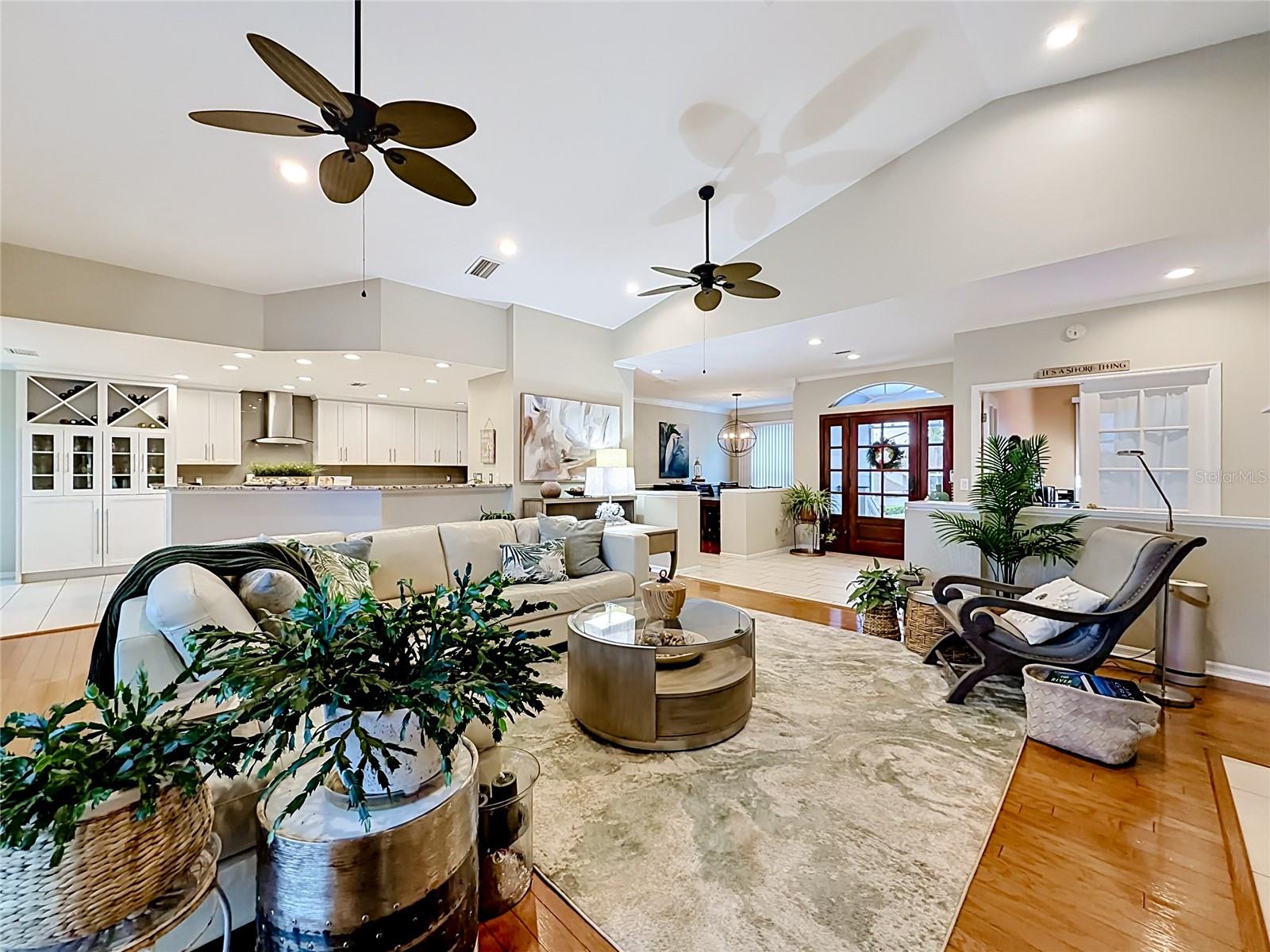 POINTE ALEXIS NORTH - Residential
