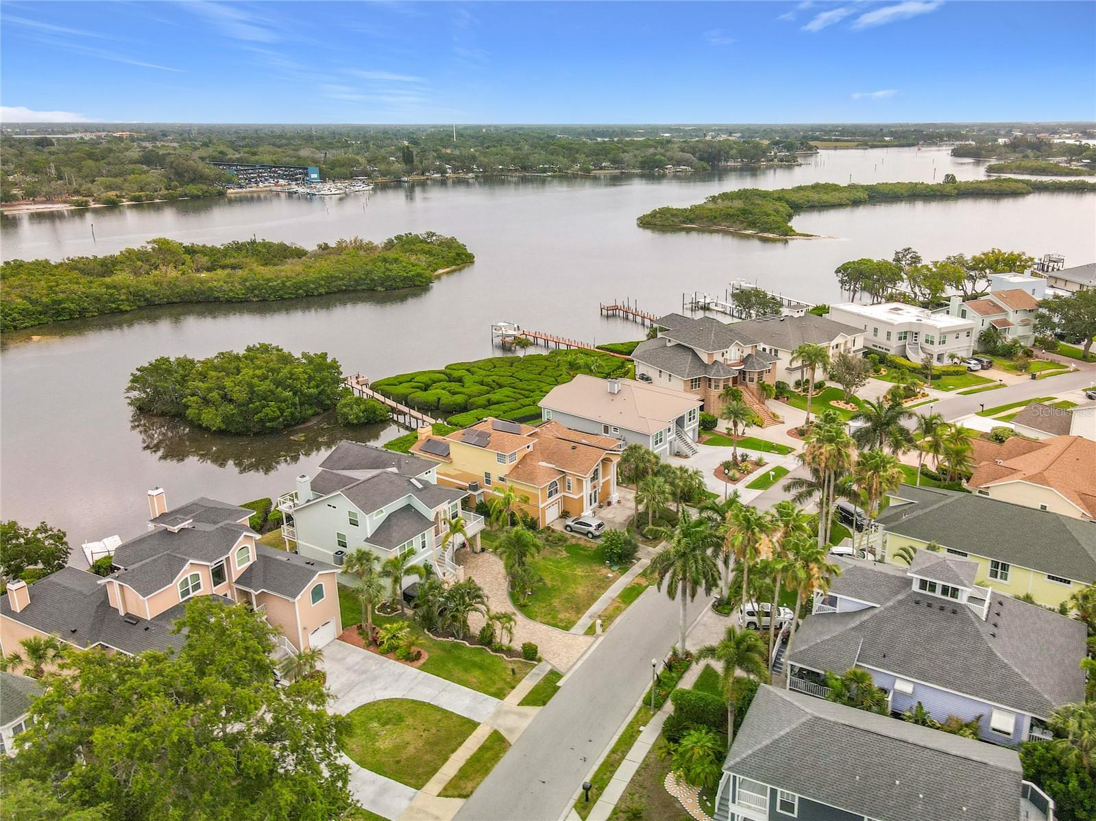 POINTE ALEXIS NORTH - Residential
