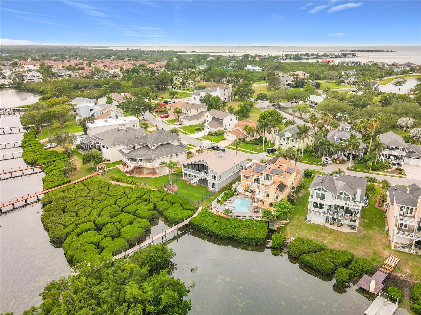 POINTE ALEXIS NORTH - Residential