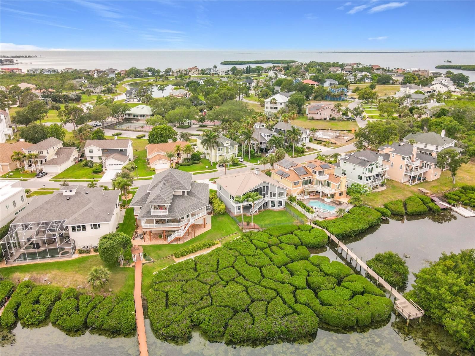 POINTE ALEXIS NORTH - Residential