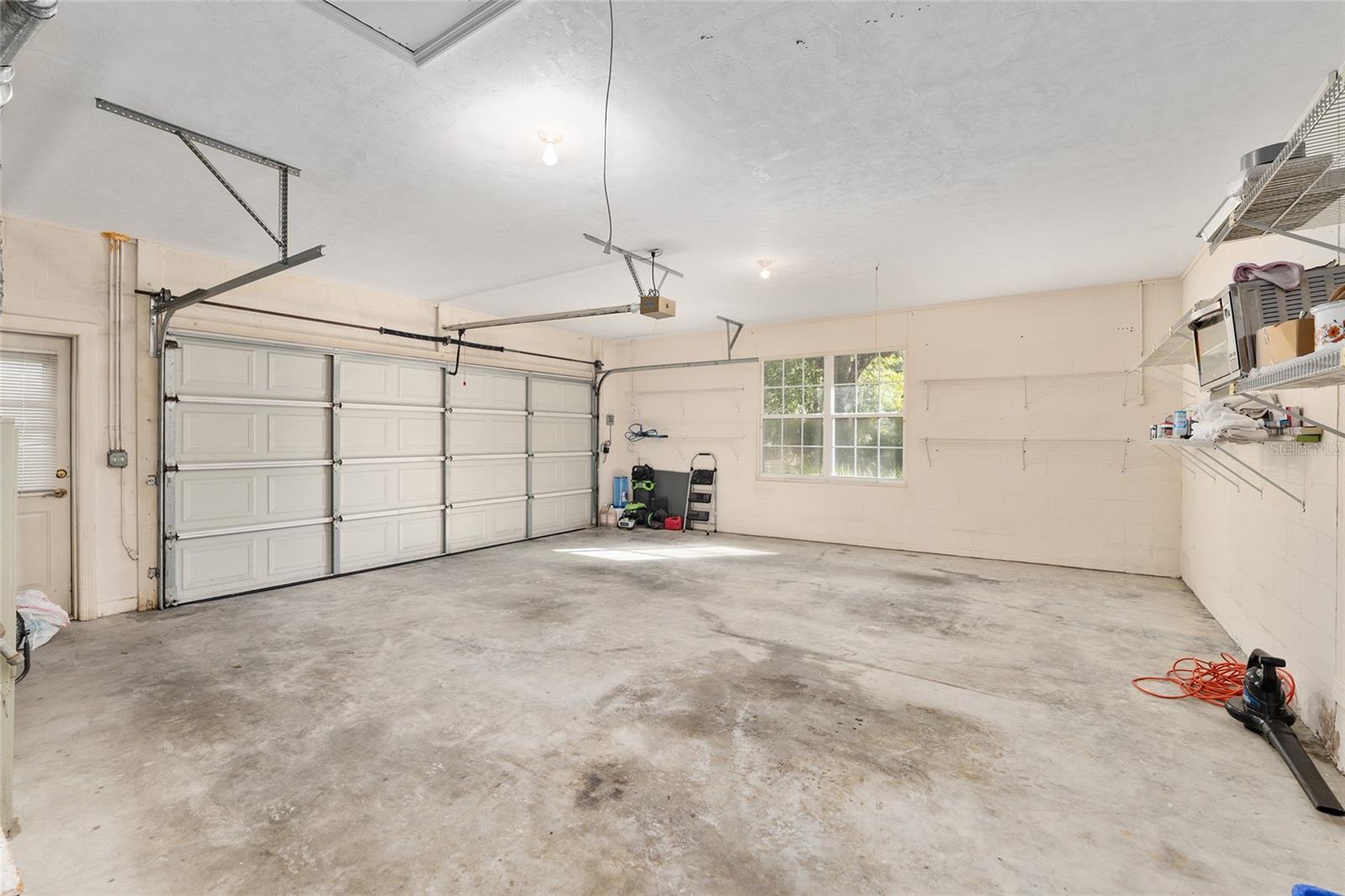 HUNTINGTON PH II - Residential